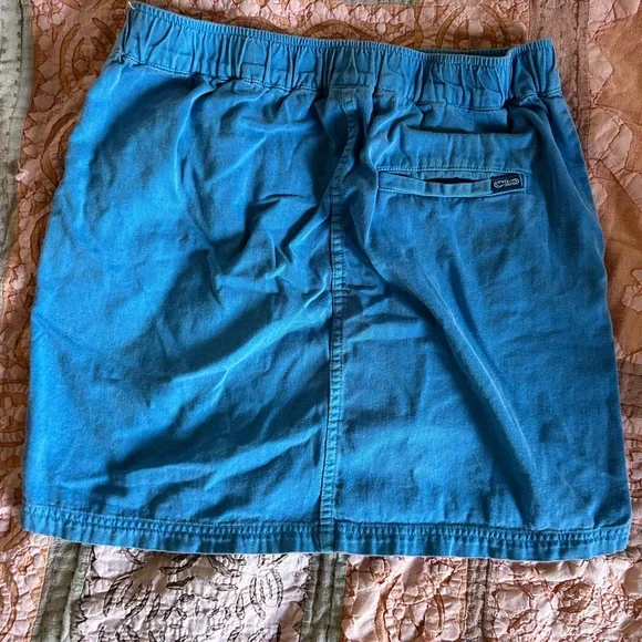 Rare vintage mini skirt by crazy shirt, made in Hawaii, size medium